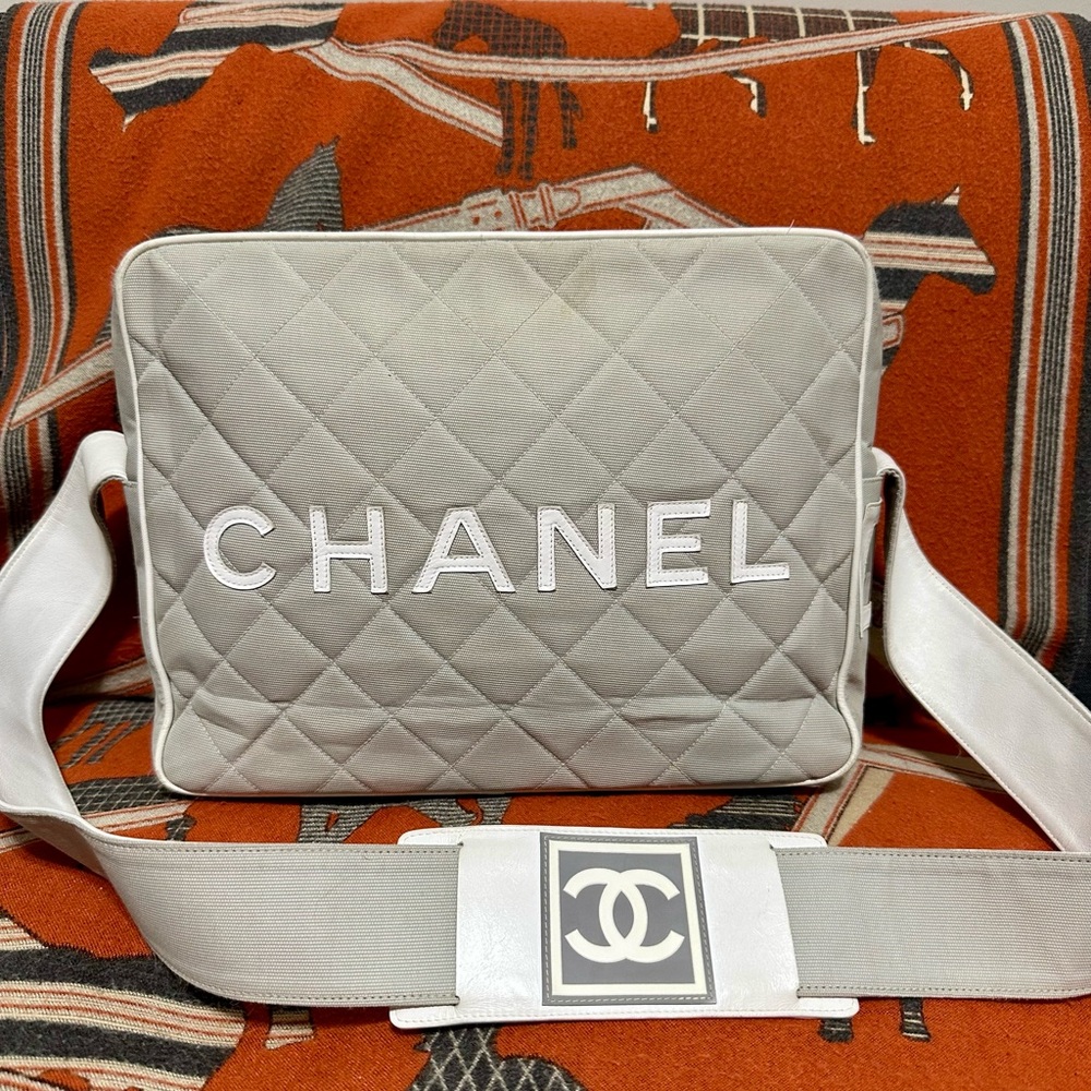 CHANEL Quilted Gray Shoulder Bag